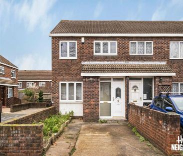 3 bedroom end of terrace house to rent - Photo 3