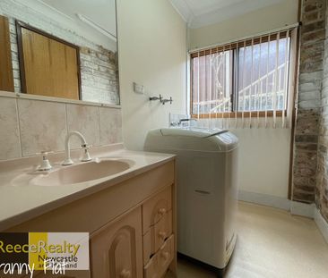 A quaint and cosy flat in a great location! - Photo 4