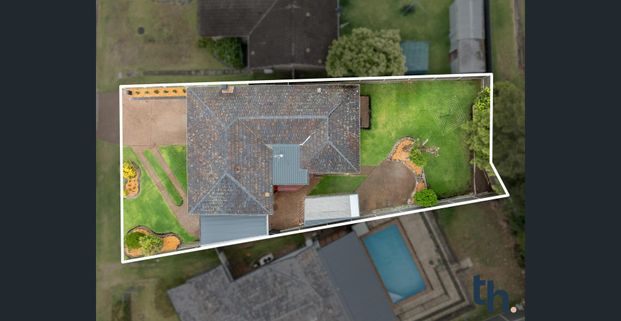 A Bright & Spacious Home in a Convenient Location - Photo 1