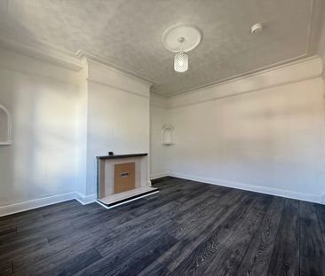 1 Bedroom Mid Terraced House for rent in Arley Grove - Photo 3