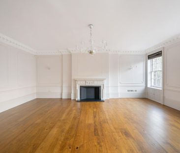 A four bedroom apartment in the desirable Abbey Lodge - Photo 3