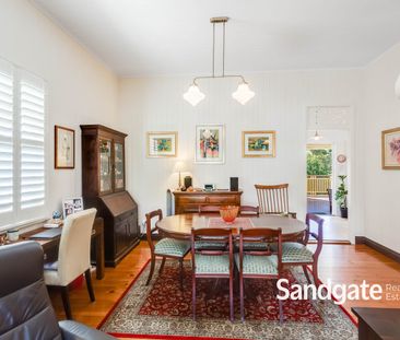 6 Months Lease only - Charming 1920s Queenslander in Shorncliffe for Rent - Photo 5