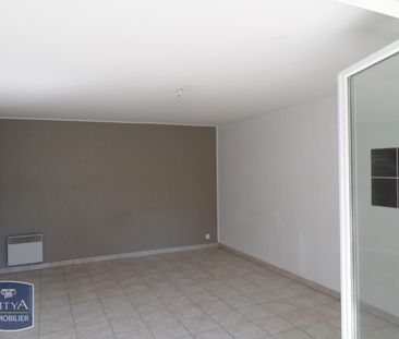 Location Appartement 2 pièces 48m² HENIN BEAUMONT 62110 - Photo 1