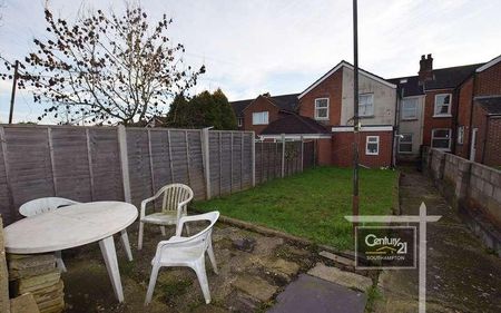 |ref: |, Broadlands Road, Southampton, SO17 - Photo 3