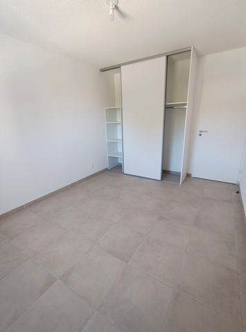 Location Appartement 3 pièces 63m² AGDE 34300 - Photo 3