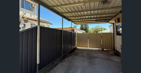 BRAND NEW GRANNY FLAT WITH SECURE PARKING + CARPORT!! - Photo 4