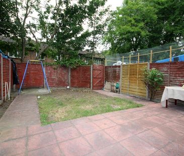 3 bedroom terraced house to rent - Photo 1