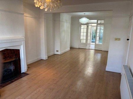 3 bedroom terraced house to rent - Photo 3