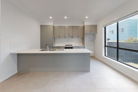 7 Pring Street, Warners Bay NSW 2282 - Photo 5