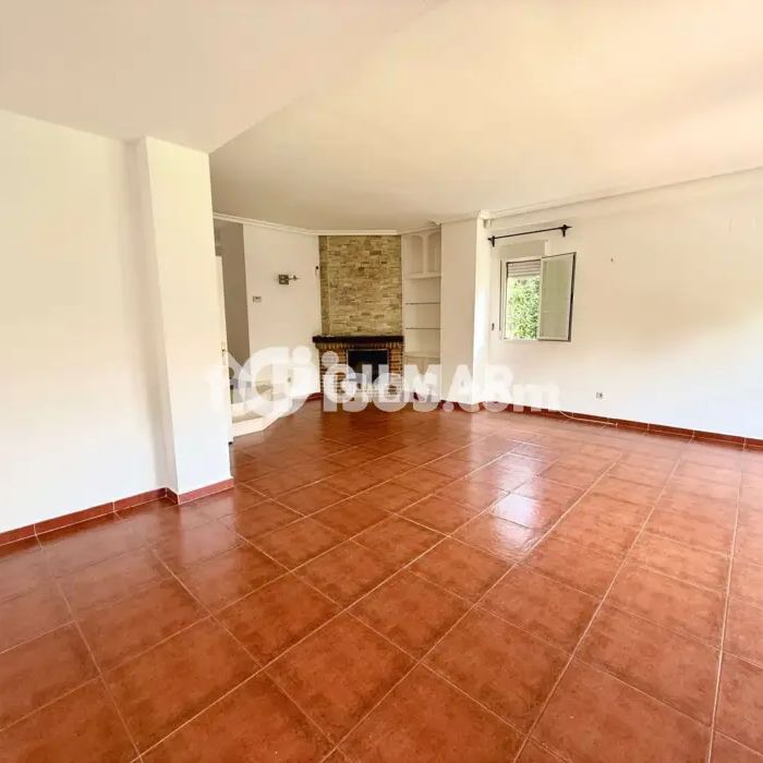 Chalet en alquiler en Algete - Photo 1