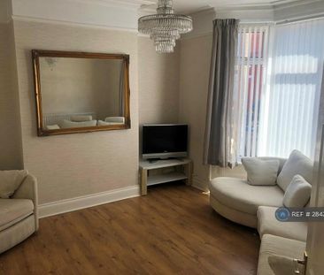 3 bedroom terraced house to rent - Photo 1