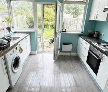 Room in a Shared House, Denzil Road, NW10 - Photo 4