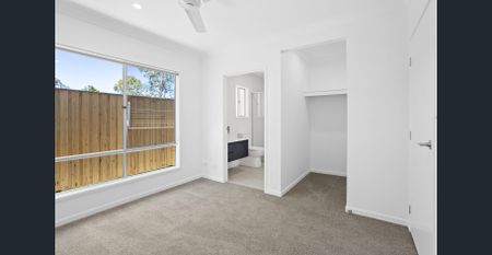 BRAND NEW STUNNING & SPACIOUS 4 BEDROOM HOME WITH DOUBLE AIR CON! - Photo 3