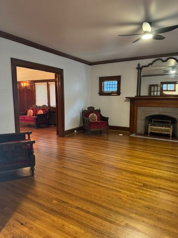 For Lease - 1274 Broadview Avenue, Toronto, Ontario - Photo 2