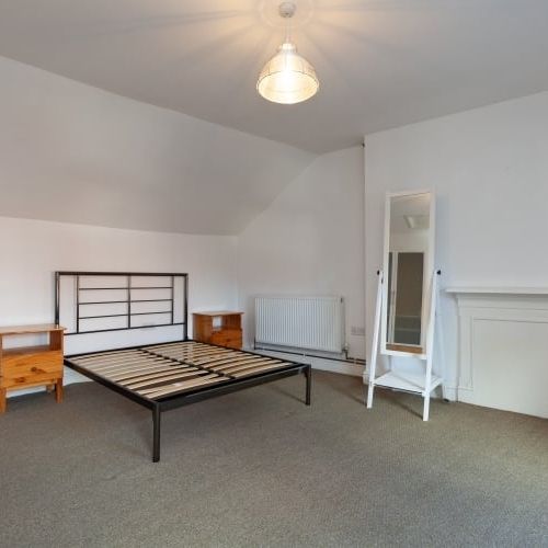 St. Clements Street, Oxford - Photo 1