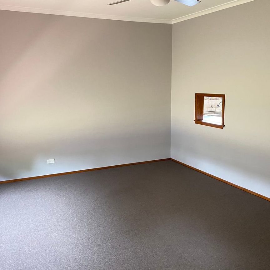 THIS PROPERTY FEATURES: - Photo 1