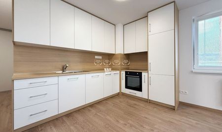 PRENÁJOM: 2-izbový byt s parkovacím miestom, BYTČA Jablone - Fotografia 4