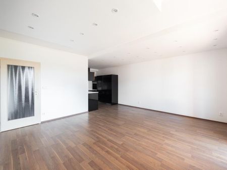 Pronájem bytu 2+kk 60 m2 - Fotografie 3
