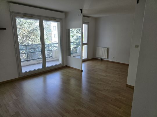 Location Appartement 1 pièce 34m² EVRY 91000 - Photo 1
