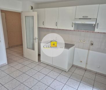 Location Appartement 3 pièces 66m² ST BONNET DE MURE 69720 - Photo 6