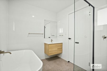 Near new Executive Style residential rental opportunity! - Photo 4