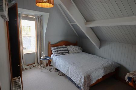 3 bedroom end of terrace house to rent - Photo 5