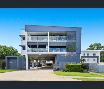 Easy Living in a Quiet, Central Location - Photo 5