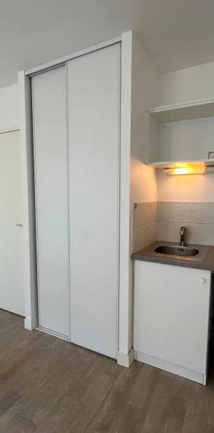 Appartement à louer 1 pièce 21.72m² - Photo 1