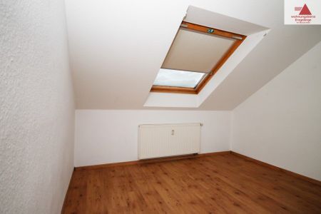 Sonnige 2-Raum-Dachgeschoss-Wohnung in Chemnitz-Sonnenberg - Photo 2