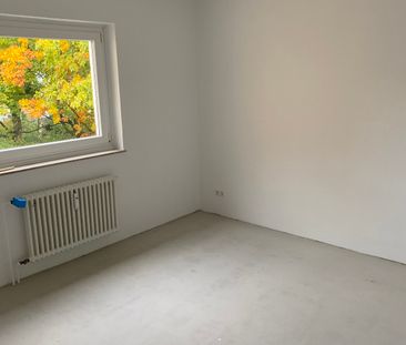 Einziehen und wohlfühlen - Geräumige 3-Zimmer-Wohnung im Obergescho... - Photo 2