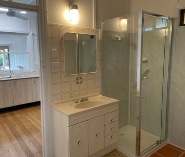 Spacious Family Home in great location - Photo 4