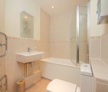 1 Bedroom Flat / Apartment - Christchurch Road, Winchester - Photo 5