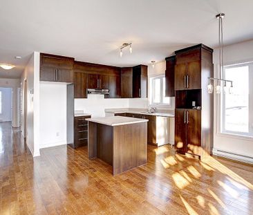 1 Mois Gratuit. AVRIL Appt-CONDO 4 1/2 - Photo 2