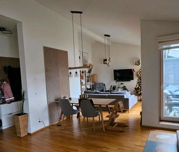 Wunderschöne Dachgeschosswohnung 92 m² - Photo 1