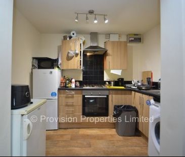 2 Bedroom Rentals in Leeds - Photo 1