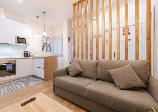 Calle de Santa Brígida, Madrid, Community of Madrid 28004