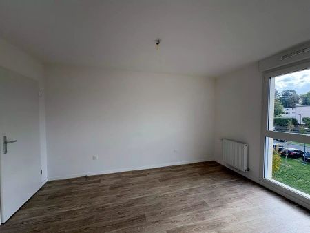 location Appartement T2 DE 44.7m² À DAMMARIE LES LYS - Photo 2