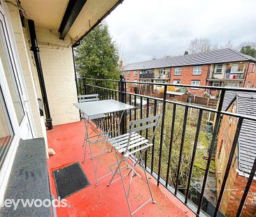 2 bed apartment to rent in Marina Road, Trent Vale, Stoke-on-Trent, ST4 - Photo 2