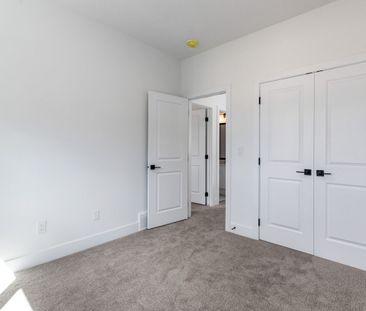 7906 75 Street Northwest - Photo 5