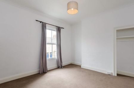 3 bedroom end of terrace house to rent - Photo 5