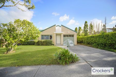 Charming 3-Bedroom Home in Henderson – 30 Kona Crescent - Photo 3