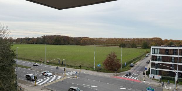 Appartement te huur in Zwijnaarde voor € 1.150 met 1 slaapkamer - Photo 1