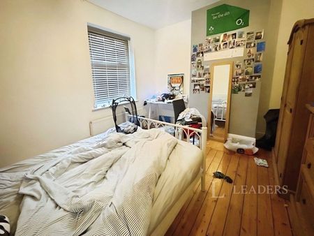 4 bedroom house to rent Langley Road, Manchester, M14 - Photo 5