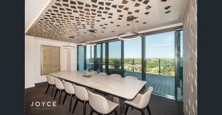 Location Location! - Photo 3