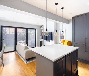 John Pritchard House, E1 - Photo 3