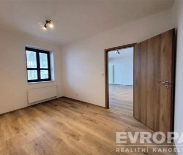 Pronájem bytu 2+kk, 57 m - Fotografie 2