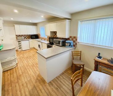 3 bedroom detached bungalow to rent - Photo 6