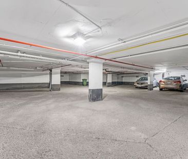 145 York St - Photo 1