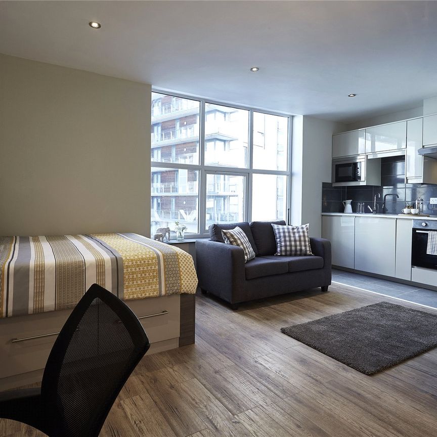 Apt 38, Eagle House - Photo 1