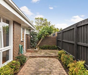 3/4 Maverston Street, Glen Iris VIC 3146 - Photo 5